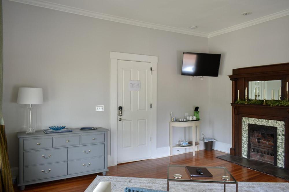 Sparrow Grove Manor มอนโร ห้อง รูปภาพ